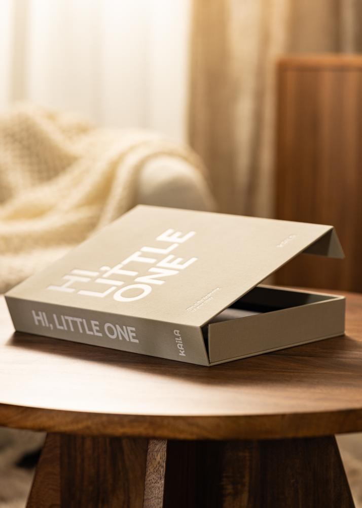 KAILA HI LITTLE ONE Grey - Coffee Table Photo Album (60 Svarta Sidor)