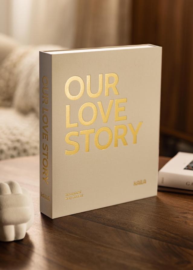 KAILA OUR LOVE STORY Creme - Coffee Table Photo Album (60 Svarta Sidor)