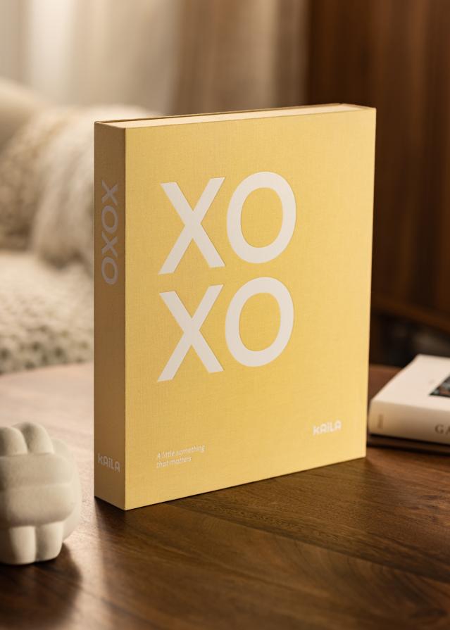 KAILA XOXO Yellow - Coffee Table Photo Album (60 Svarta Sidor / 30 Blad)