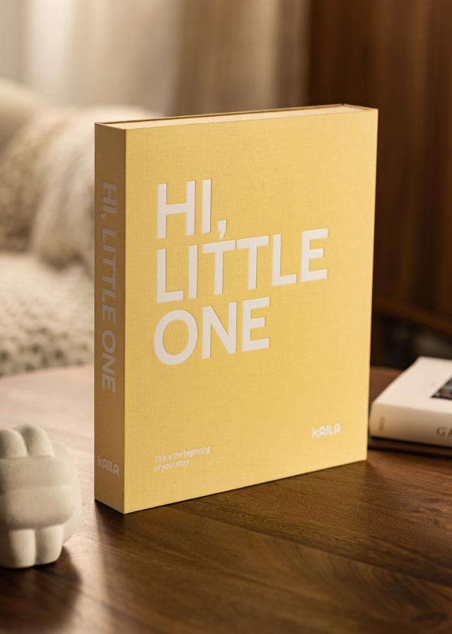 KAILA HI LITTLE ONE Yellow - Coffee Table Photo Album (60 Svarta Sidor)